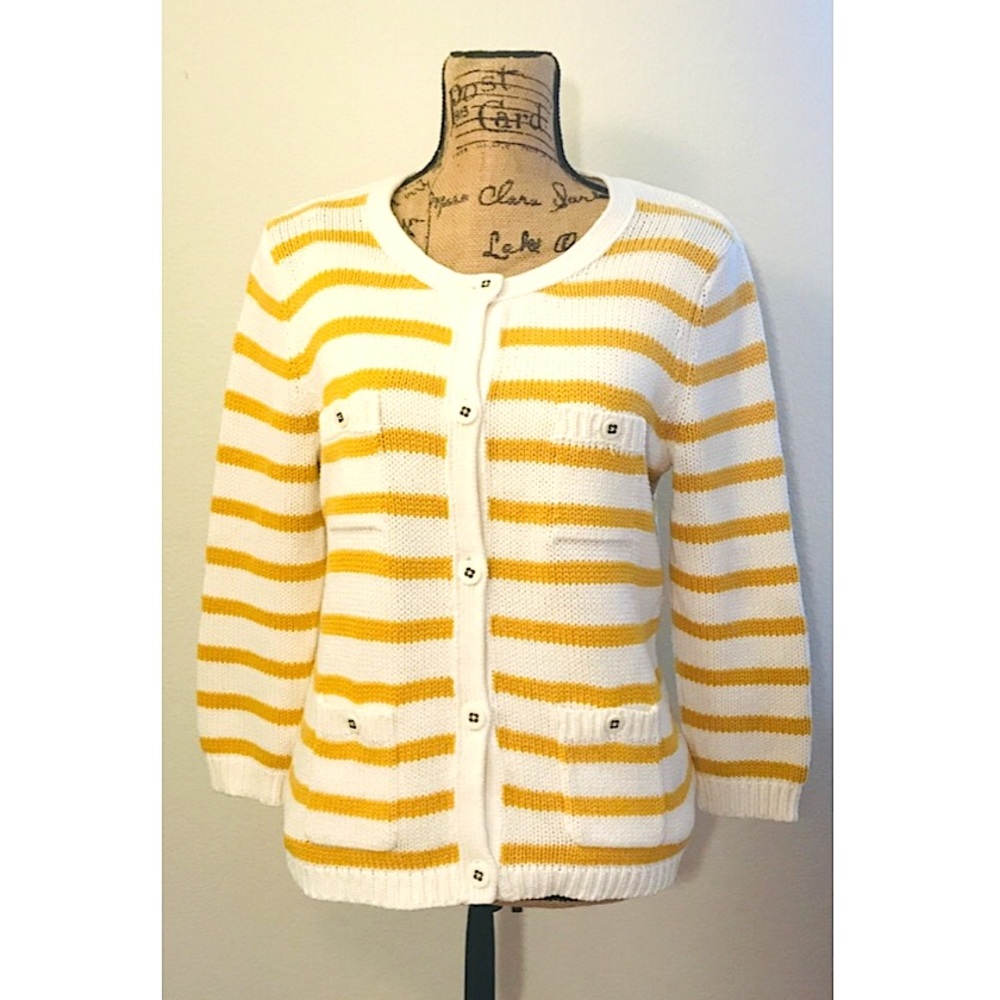 Old Navy knitted sweater